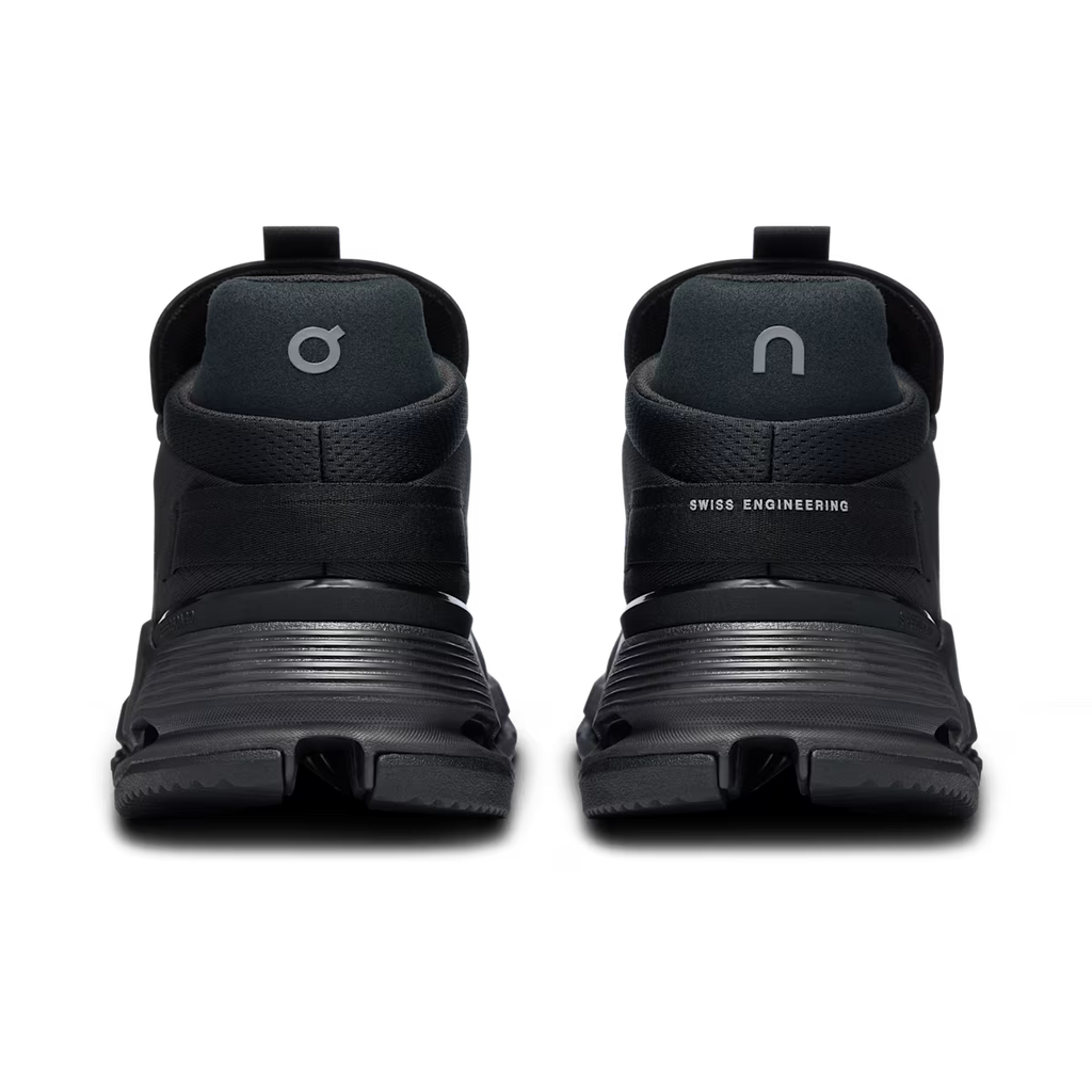 Running Cloudnova 2 — All Black