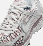 Zoom Vomero 5 Womens Lifestyle Shoe - Vast Grey/Metallic Silver